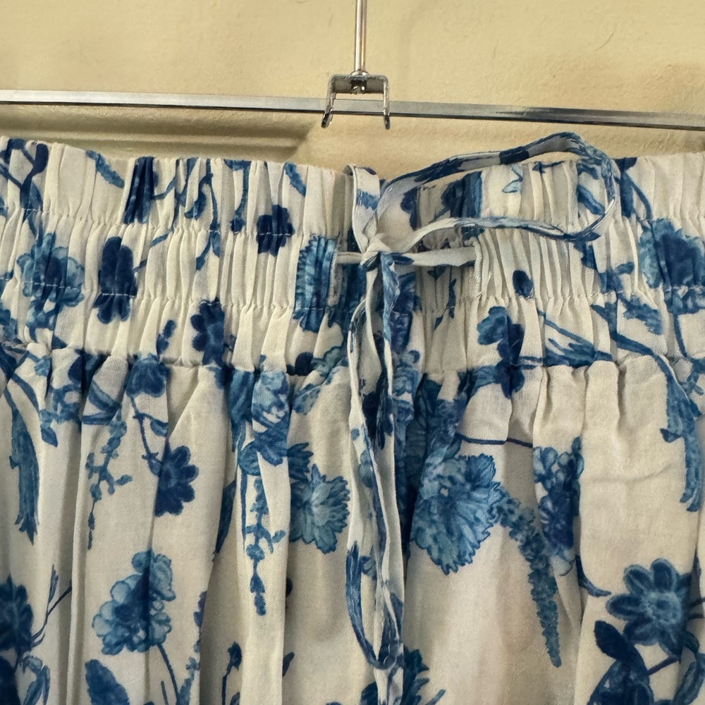 Forever 21 Blue Floral A-Line Skirt - Picture 3 of 5